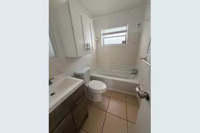 237 SE Park St, Unit #2, Dania Beach, FL 33004 - Photo 6