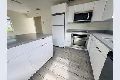 7910  Abbott Ave, Unit #2, Miami Beach, FL 33141 - Photo 8