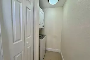 660 NE 11th Ave, Fort Lauderdale, FL 33304 - Photo 6