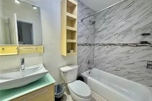 660 NE 11th Ave, Fort Lauderdale, FL 33304 - Photo 4