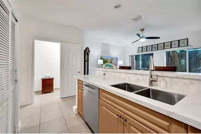 1743 NE 4th Ave, Fort Lauderdale, FL 33305 - Photo 12