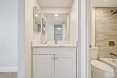 9430  Poinciana Pl, Unit #415, Davie, FL 33324 - Photo 22