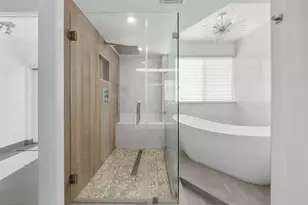 910 NE 16th Terrace, Fort Lauderdale, FL 33304 - Photo 10