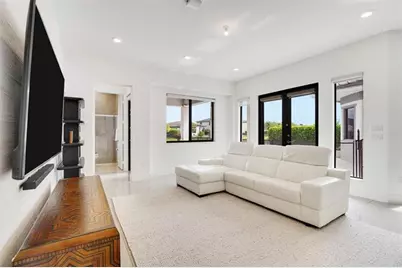 10595 S Lago Vista Cir, Parkland, FL 33076 - Photo 12