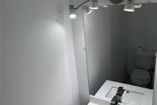 2801 N 34th Ave, Hollywood, FL 33021 - Photo 16