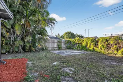 621  SE 1st St., Hialeah, FL 33010 - Photo 44