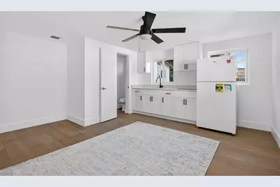 621  SE 1st St., Hialeah, FL 33010 - Photo 32