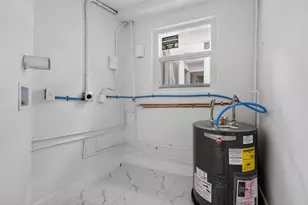 621 SE 1st St, Hialeah, FL 33010 - Photo 16