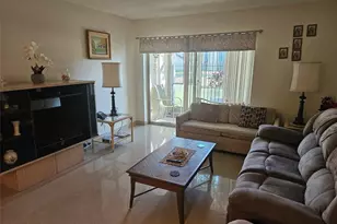 959 SE 2nd Ave, Deerfield Beach, FL 33441 - Photo 18