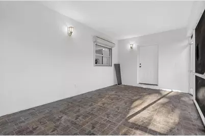 631  Curtiss Pkwy, Miami Springs, FL 33166 - Photo 32