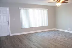 11210 NW 39th St, Coral Springs, FL 33065 - Photo 2