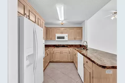 6796 N Pine Island Rd, Unit #6796, Tamarac, FL 33321 - Photo 18