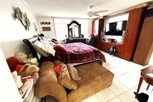 1101 Colony Point Cir, Pembroke Pines, FL 33026 - Photo 10