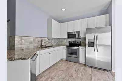 2522  Stockbridge Sq SW, Vero Beach, FL 32962 - Photo 1