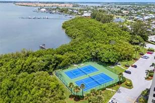 801 S Ocean Dr, Fort Pierce, FL 34949 - Photo 40