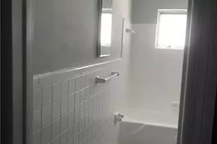 2050 NE 39th St, Fort Lauderdale, FL 33308 - Photo 8