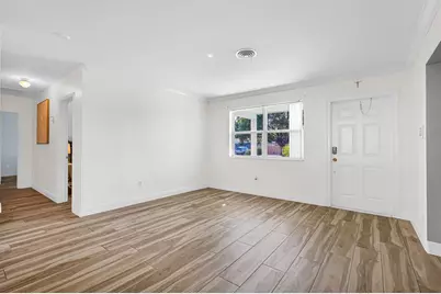 341 NW 37th St, Deerfield Beach, FL 33064 - Photo 6