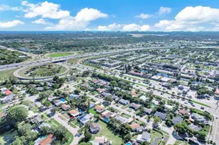 341 NW 37th St, Deerfield Beach, FL 33064 - Photo 44