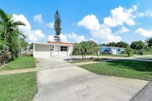 341 NW 37th St, Deerfield Beach, FL 33064 - Photo 46