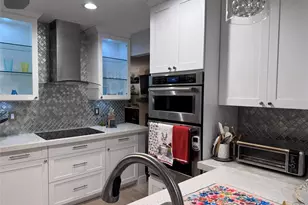 2160 NE 44th Ct, Lighthouse Point, FL 33064 - Photo 14