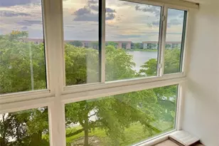 750 SW 138th Ave, Pembroke Pines, FL 33027 - Photo 12