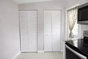 1474 SW Del Rio Blvd, Port Saint Lucie, FL 34953 - Photo 8