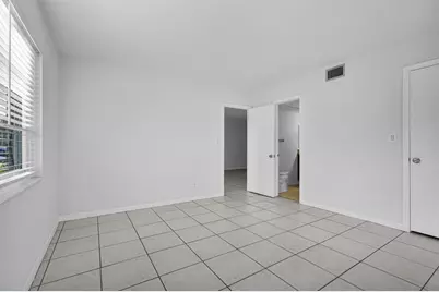 9 NE 19th Ct, Unit #111C, Wilton Manors, FL 33305 - Photo 14