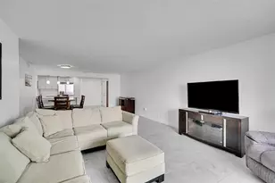 2301 S Ocean Dr, Hollywood, FL 33019 - Photo 18