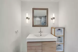 11930 N Bayshore Dr, North Miami, FL 33181 - Photo 34