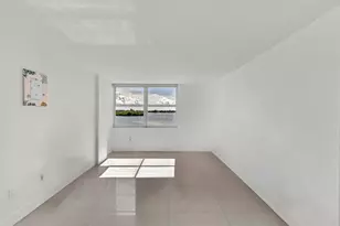 11930 N Bayshore Dr, North Miami, FL 33181 - Photo 28