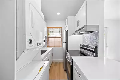 412 SE 16th St, Unit #6, Fort Lauderdale, FL 33316 - Photo 2