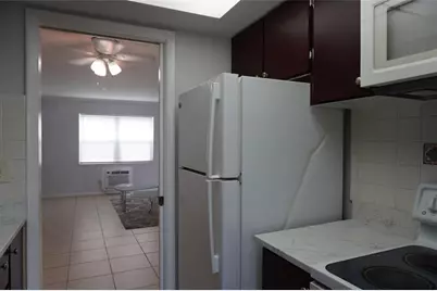 1050 E Sample Rd, Unit #104, Pompano Beach, FL 33064 - Photo 8