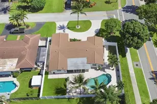 2250 NE 35th St, Lighthouse Point, FL 33064 - Photo 12