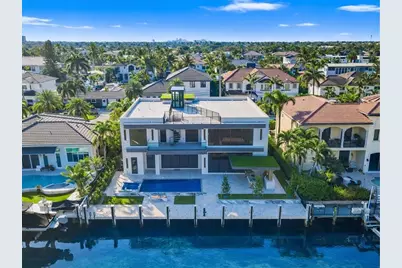 2441 NE 48th Ct, Lighthouse Point, FL 33064 - Photo 2