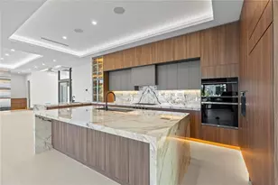 2441 NE 48th Ct, Lighthouse Point, FL 33064 - Photo 14