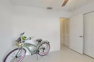 65 Centennial Ct, Deerfield Beach, FL 33442 - Photo 22