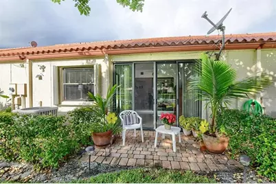 65  Centennial Ct, Deerfield Beach, FL 33442 - Photo 24