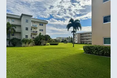 130  NE 26th Street, Unit #309, Boynton Beach, FL 33435 - Photo 2