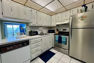 130 NE 26th Street Unit, Boynton Beach, FL 33435 - Photo 6