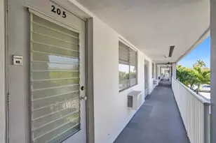 2000 NE 51st Ct, Fort Lauderdale, FL 33308 - Photo 10