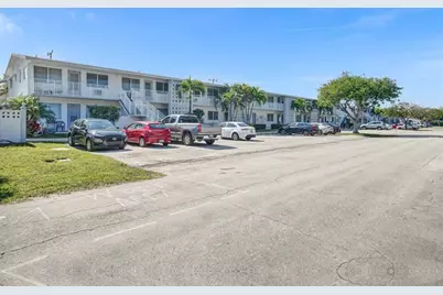 2000 NE 51st Ct, Unit #205, Fort Lauderdale, FL 33308 - Photo 8