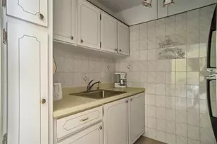 2000 NE 51st Ct, Fort Lauderdale, FL 33308 - Photo 16