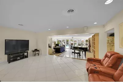 2920 NE 23rd St, Pompano Beach, FL 33062 - Photo 14