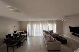 8251 NW 8th Pl, Plantation, FL 33324 - Photo 6
