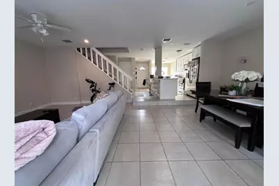 8251 NW 8th Place, Plantation, FL 33324 - Photo 8