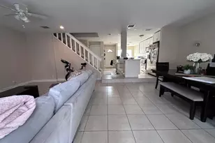 8251 NW 8th Pl, Plantation, FL 33324 - Photo 8