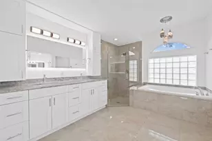 2920 Oak Tree Dr, Oakland Park, FL 33309 - Photo 24