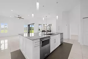 2920 Oak Tree Dr, Oakland Park, FL 33309 - Photo 8