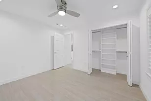 2920 Oak Tree Dr, Oakland Park, FL 33309 - Photo 22