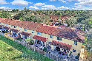 251 W Forest Oak Cir, Davie, FL 33325 - Photo 36